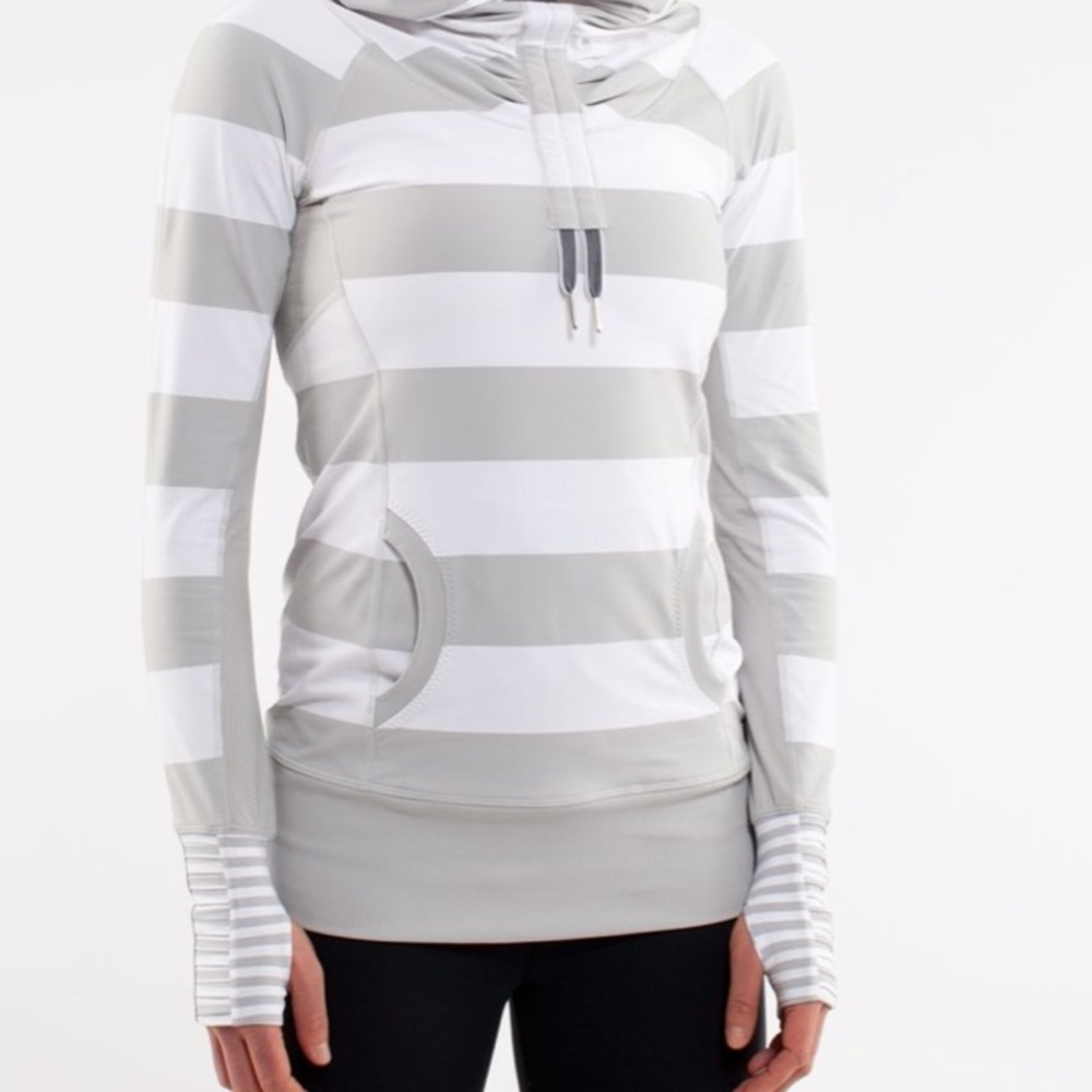 Lululemon Run, Stay on course pull over